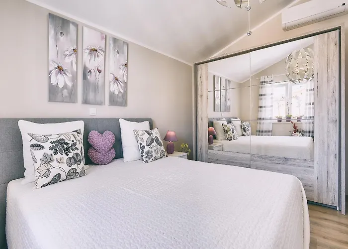 In With Pool & Parasol * Pula